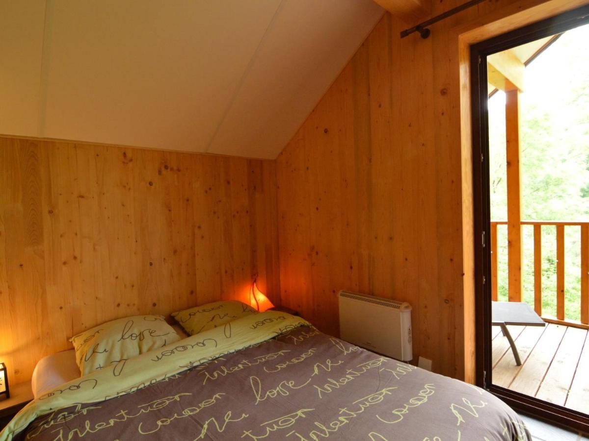 Comfortable Modern Chalet With Wood Finish Aywaille Exterior photo